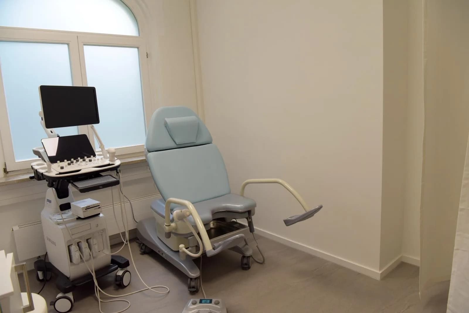 Privatpraxis Dr. Sagiroglu Stuttgart — Frauenheilkunde & Geburtshilfe · Ästhetische Medizin — Innenbereich (29)